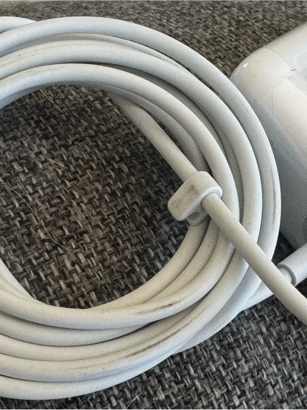 Apple White MacBook MagSafe 85W Power Adapter Charger A1343 2010